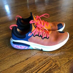 Nike Joyride run flyknit magma orange